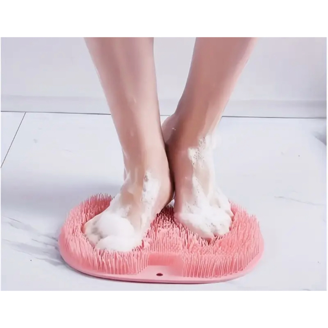 シャワーフット＆バックスクラバー　ピンク コスメ/美容のボディケア(ボディマッサージグッズ)の商品写真