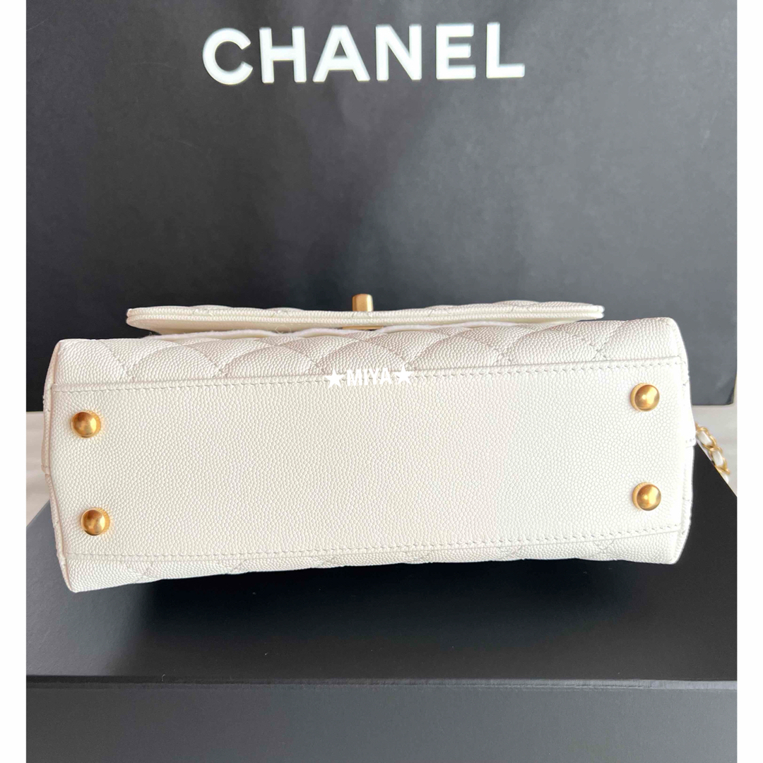 CHANEL - CHANEL シャネル ココハンドル24 XS ショルダーバッグ CHANEL - CHANEL シャネル ココハンドル24 XS ショルダーバッグ
