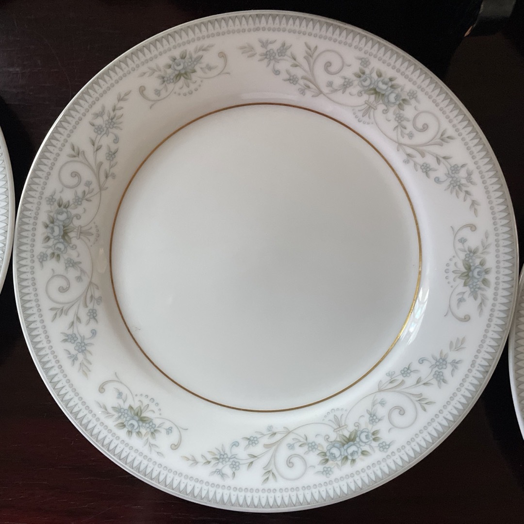 Noritake(ノリタケ)のお値下げ❗️Noritake NIPPON TOKI KAISHA  インテリア/住まい/日用品のキッチン/食器(食器)の商品写真