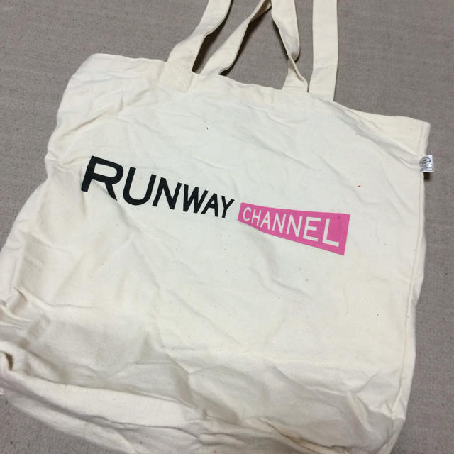 RUNWAYトート♡ レディースのバッグ(トートバッグ)の商品写真