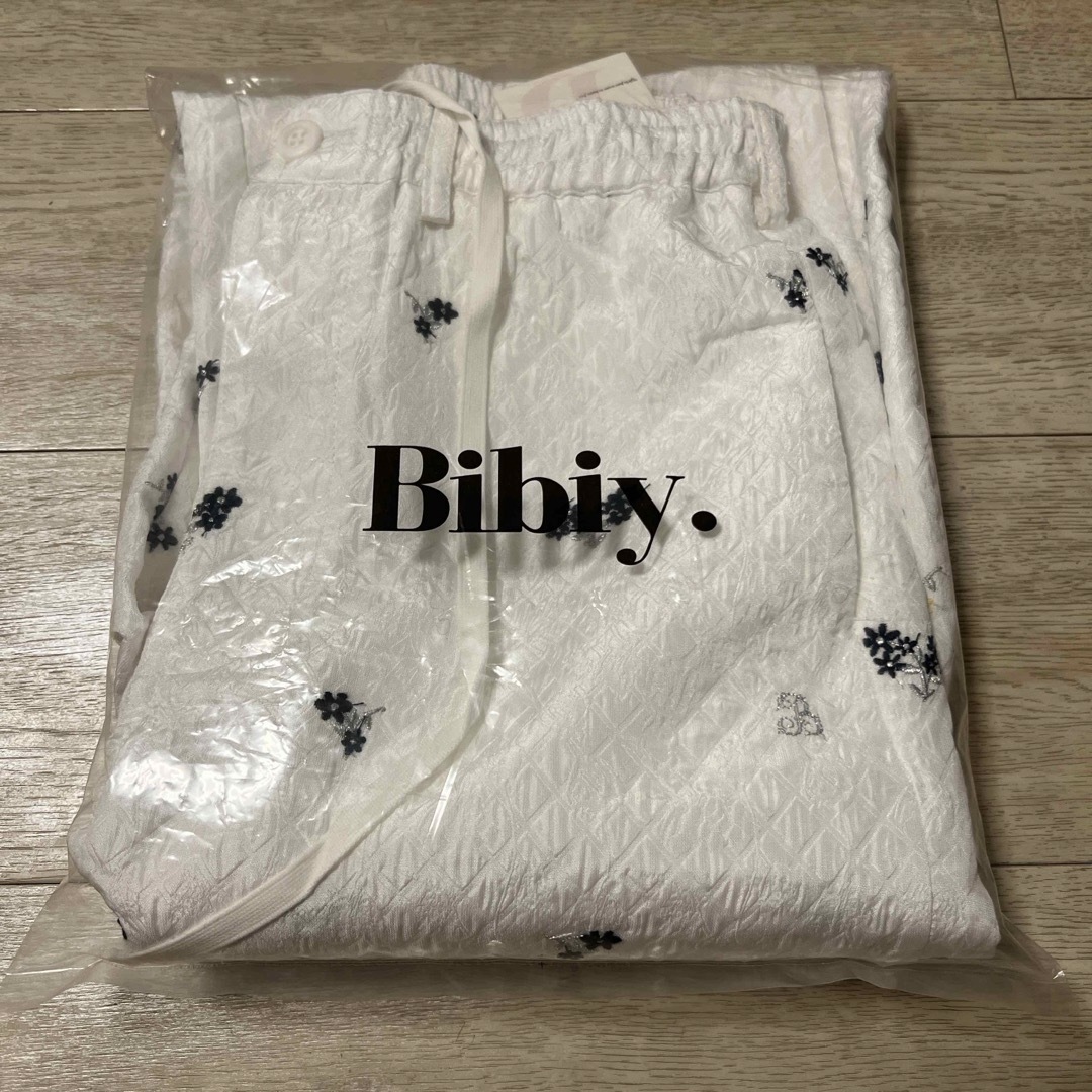 B. COSMOS PANTS bibiy パンツ コスモスパンツの通販 by B. COSMOS PANTS bibiy パンツ コスモスパンツの通販 by