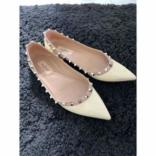 VALENTINO(バレエシューズ)のフリマアイテム一覧 VALENTINO(バレエシューズ)のフリマアイテム一覧