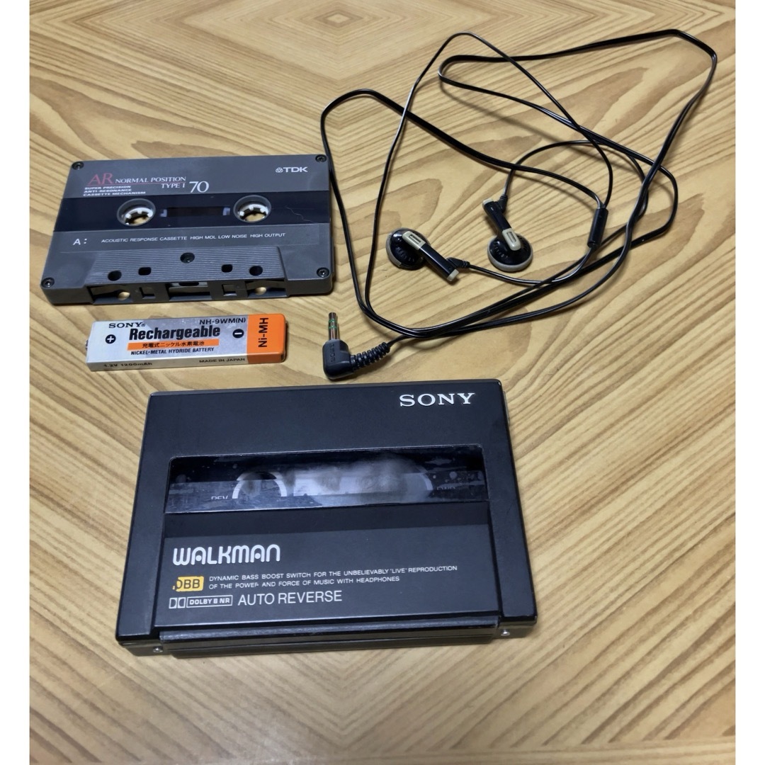 ジャンク品】SONY ソニー WALKMAN っぽい WM-150 ジャンク品】SONY ソニー WALKMAN っぽい WM-150