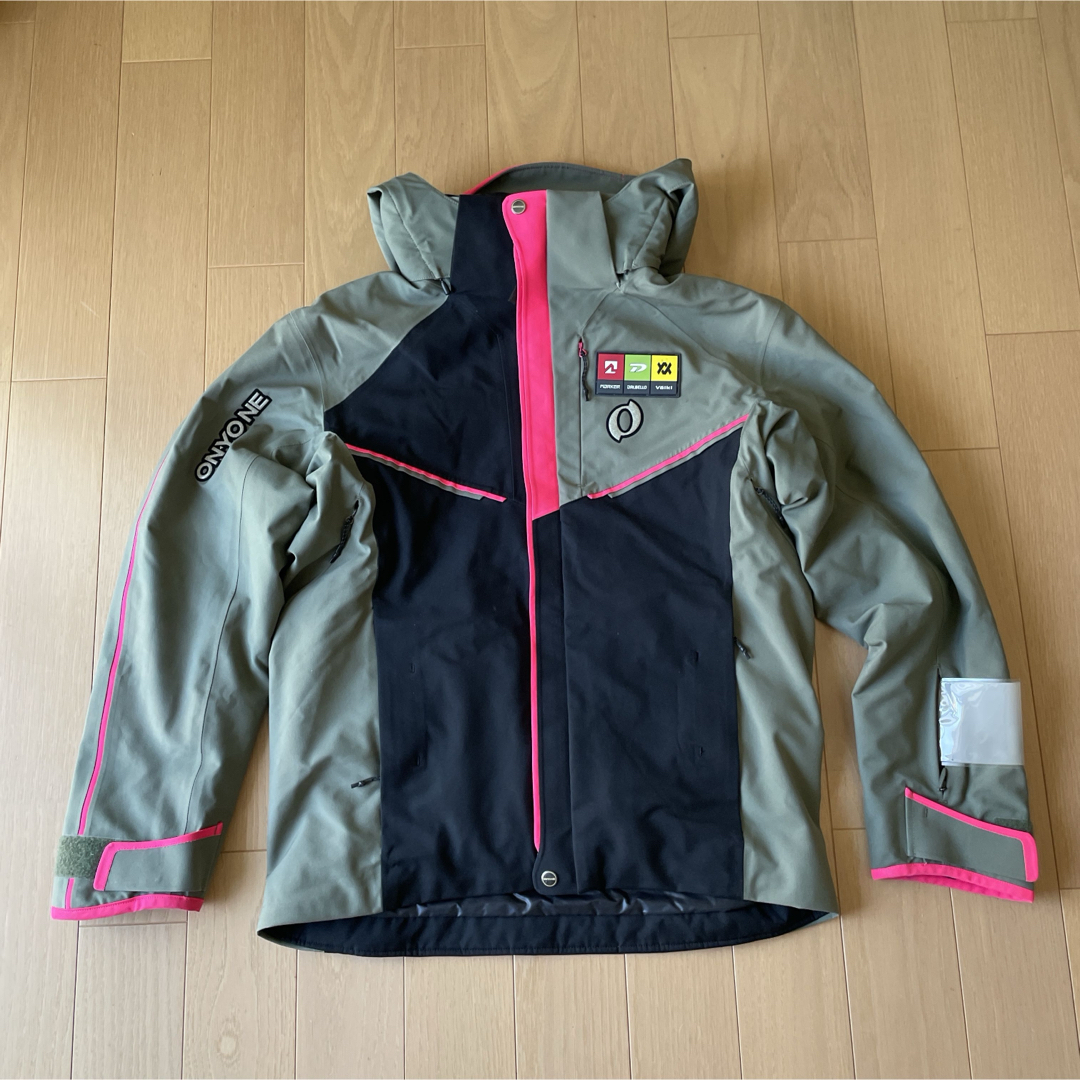 オンヨネ ONYONE スキーウェア デモチーム サイズM オンヨネ ONYONE スキーウェア デモチーム サイズM