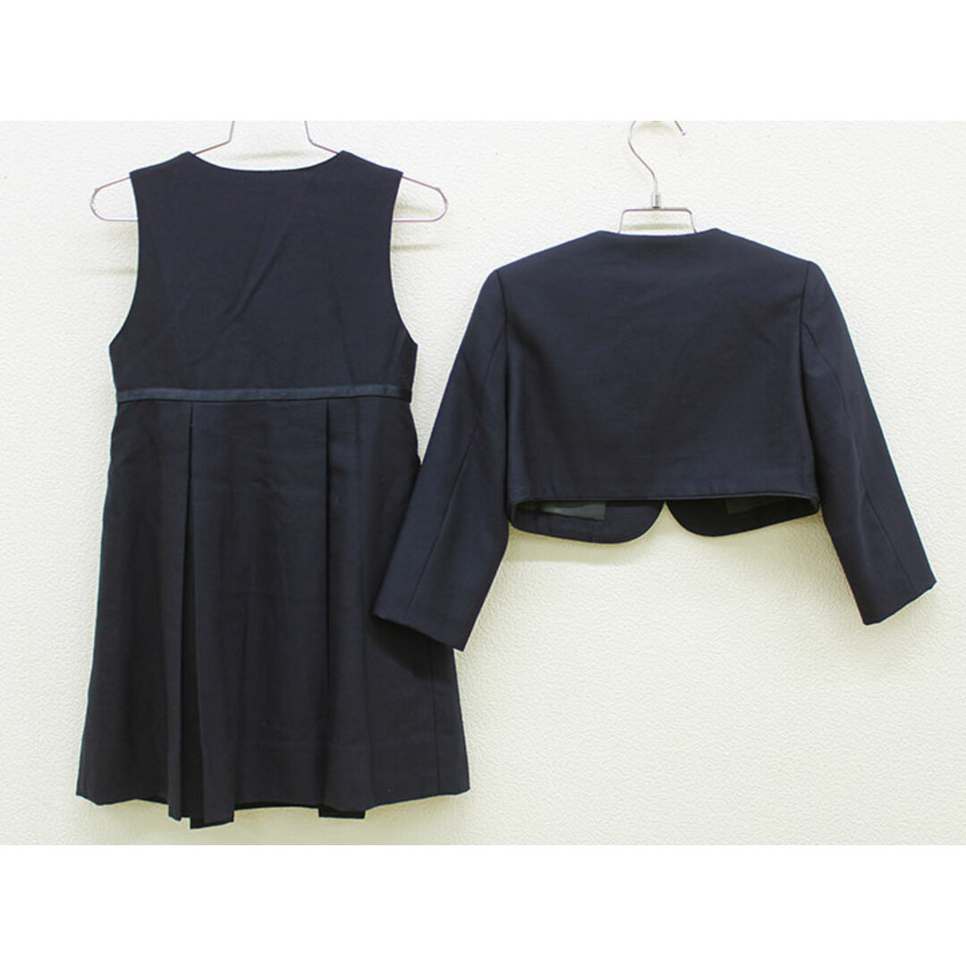新入荷!】現行△ファミリア/familiar△110cm アンサンブル 濃紺 新入荷!】現行△ファミリア/familiar△110cm アンサンブル 濃紺