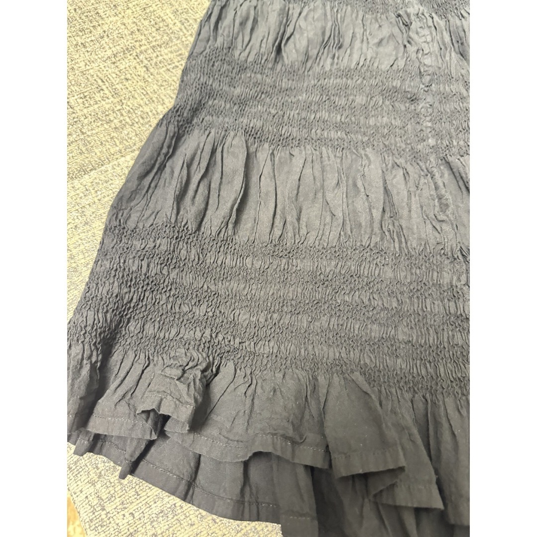 ISSEY MIYAKE - 新品 イッセイミヤケ ME 黒いスカートFG553の ISSEY MIYAKE - 新品 イッセイミヤケ ME 黒いスカートFG553の
