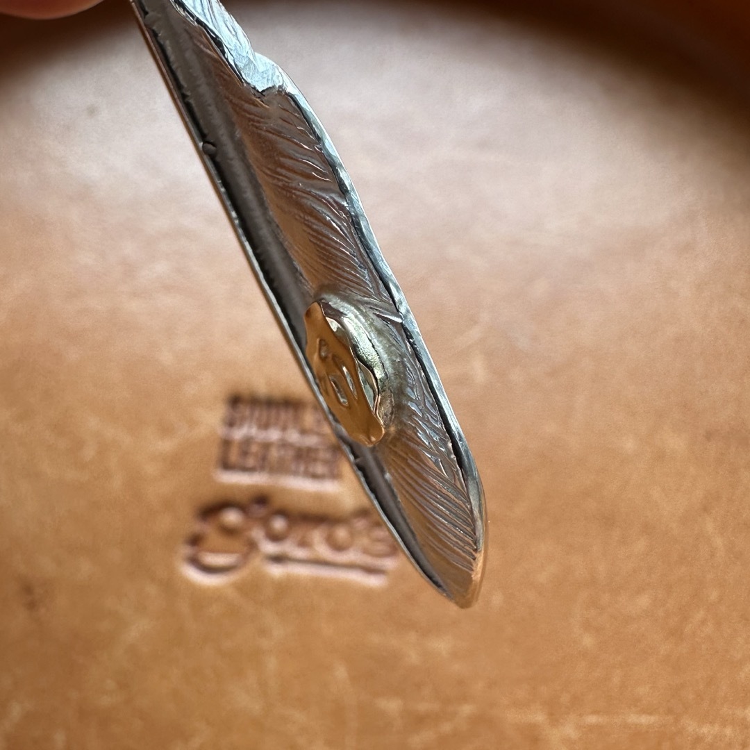 ゴローズ GOROS 銀爪付き特大フェザー 銀爪フェザー 金メタル ゴローズ GOROS 銀爪付き特大フェザー 銀爪フェザー 金メタル