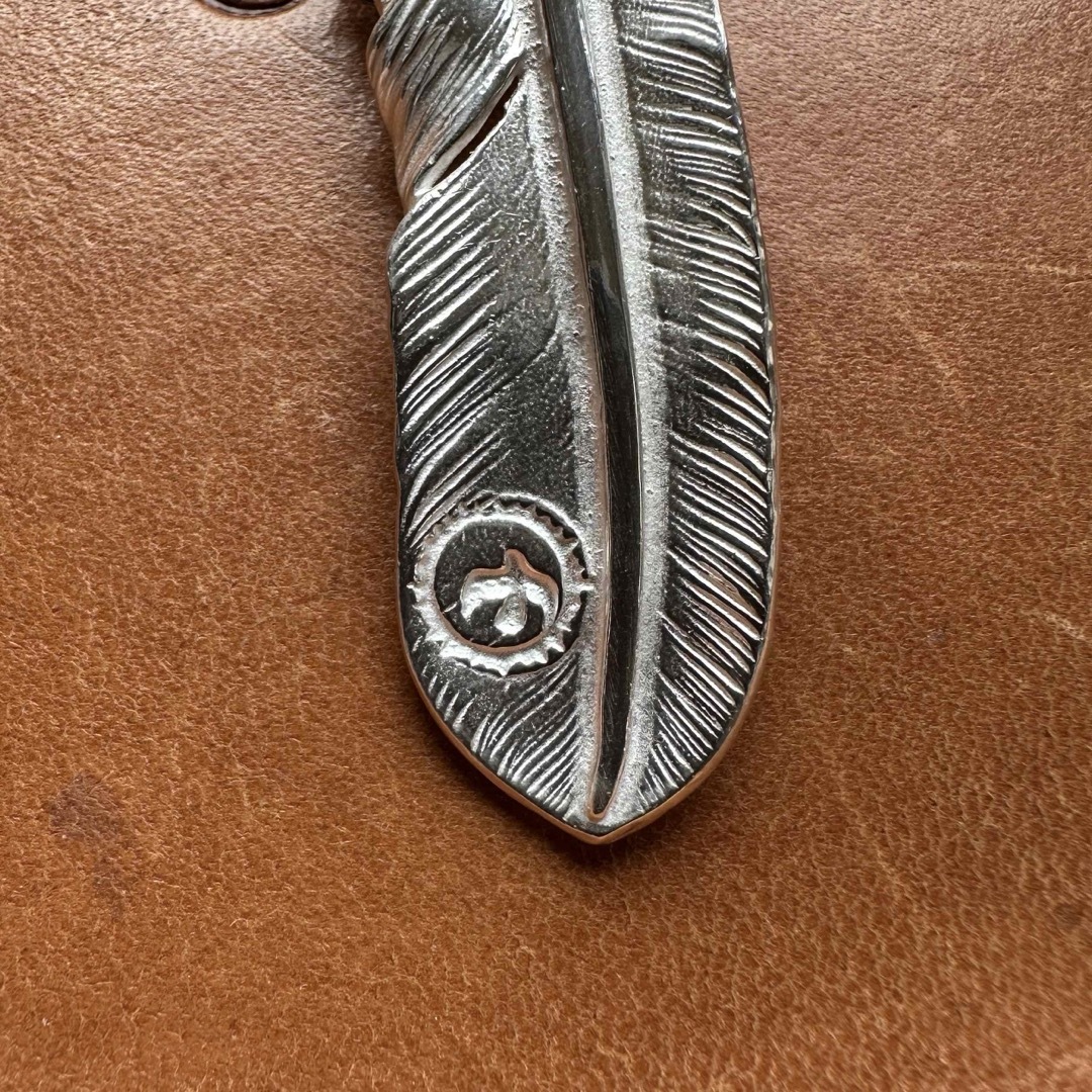 ゴローズ GOROS 銀爪付き特大フェザー 銀爪フェザー 金メタル ゴローズ GOROS 銀爪付き特大フェザー 銀爪フェザー 金メタル