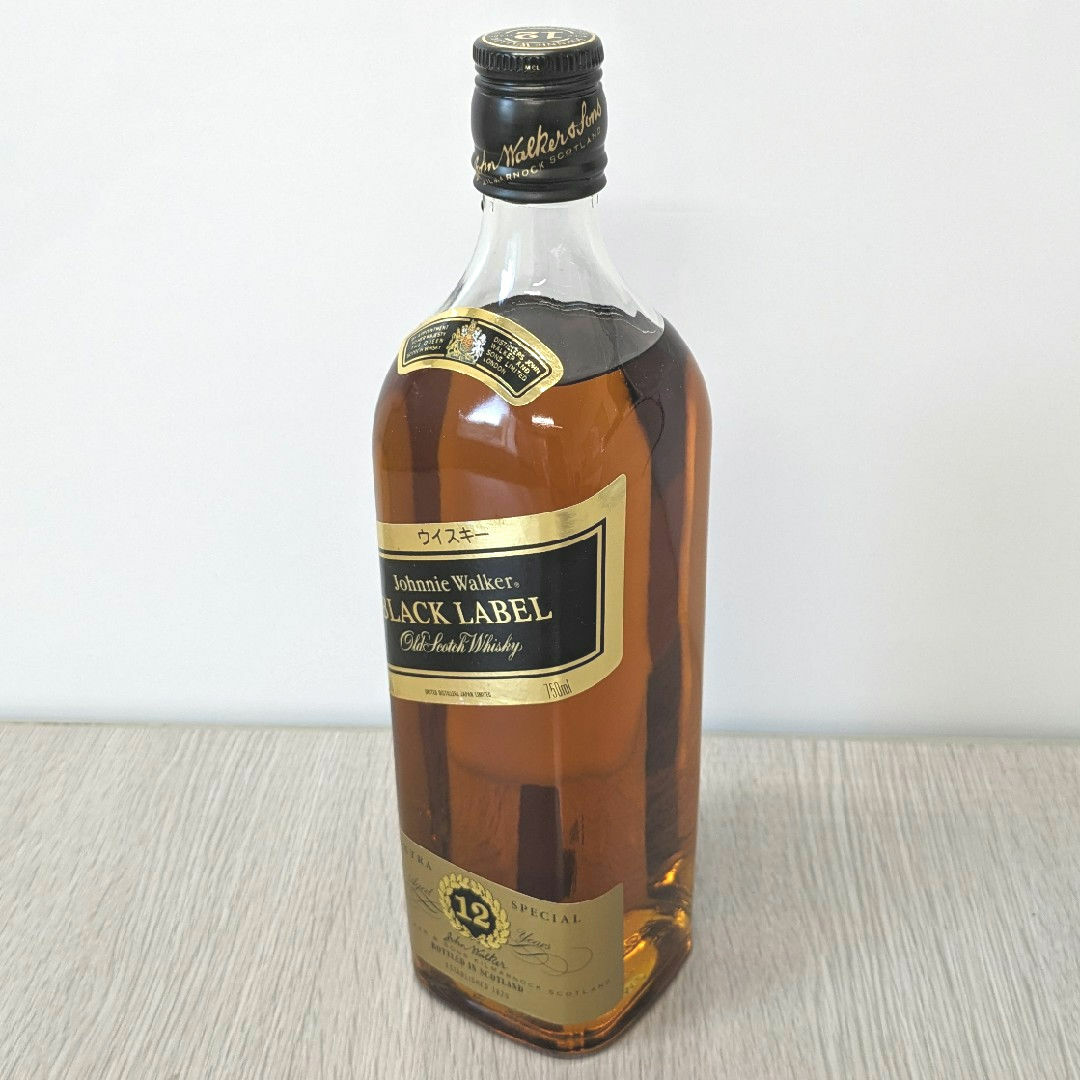 ジョニーウォーカー - ジョニーウォーカー黒ラベル 12年 750ml ジョニーウォーカー - ジョニーウォーカー黒ラベル 12年 750ml