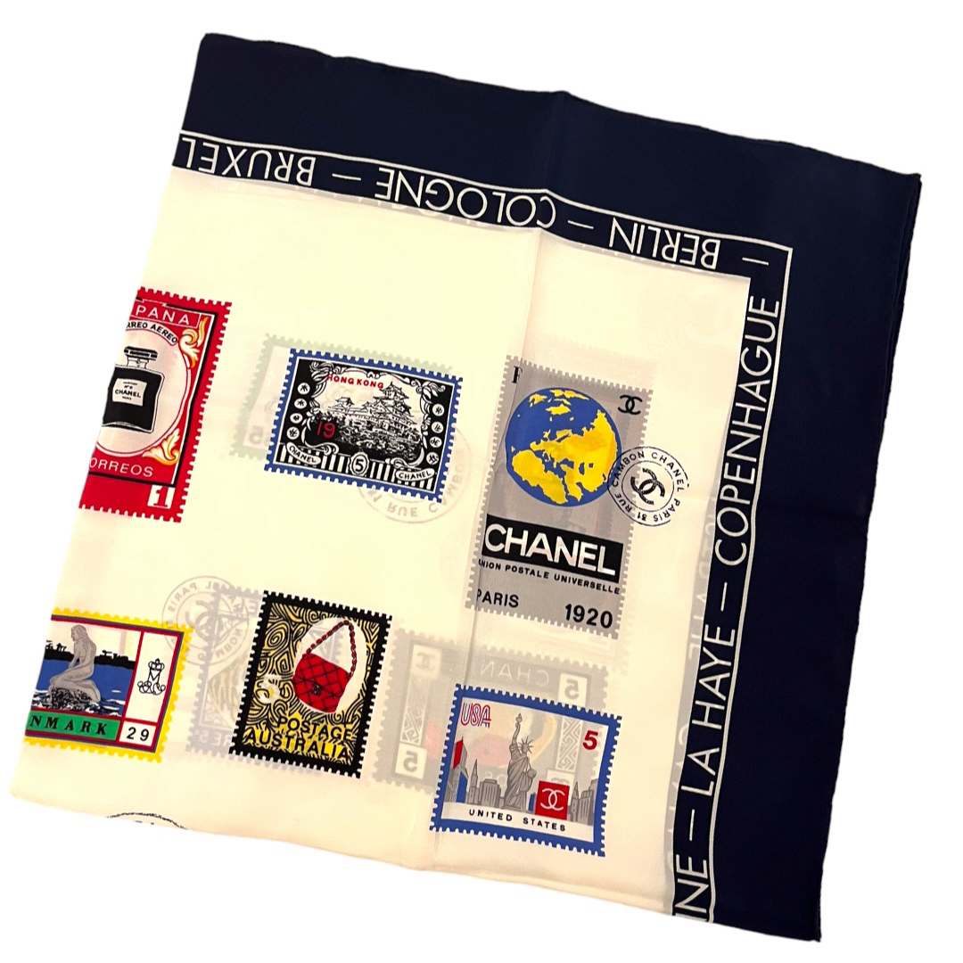 希少☆極美品】CHANEL スカーフ ココマーク 切手柄 香水柄 ネイビー 希少☆極美品】CHANEL スカーフ ココマーク 切手柄 香水柄 ネイビー