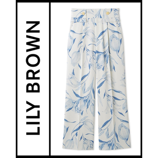 Lily Brown - 新品♡⃛リリーブラウン フラップウエストタックパンツ 青 花柄 定価12980円