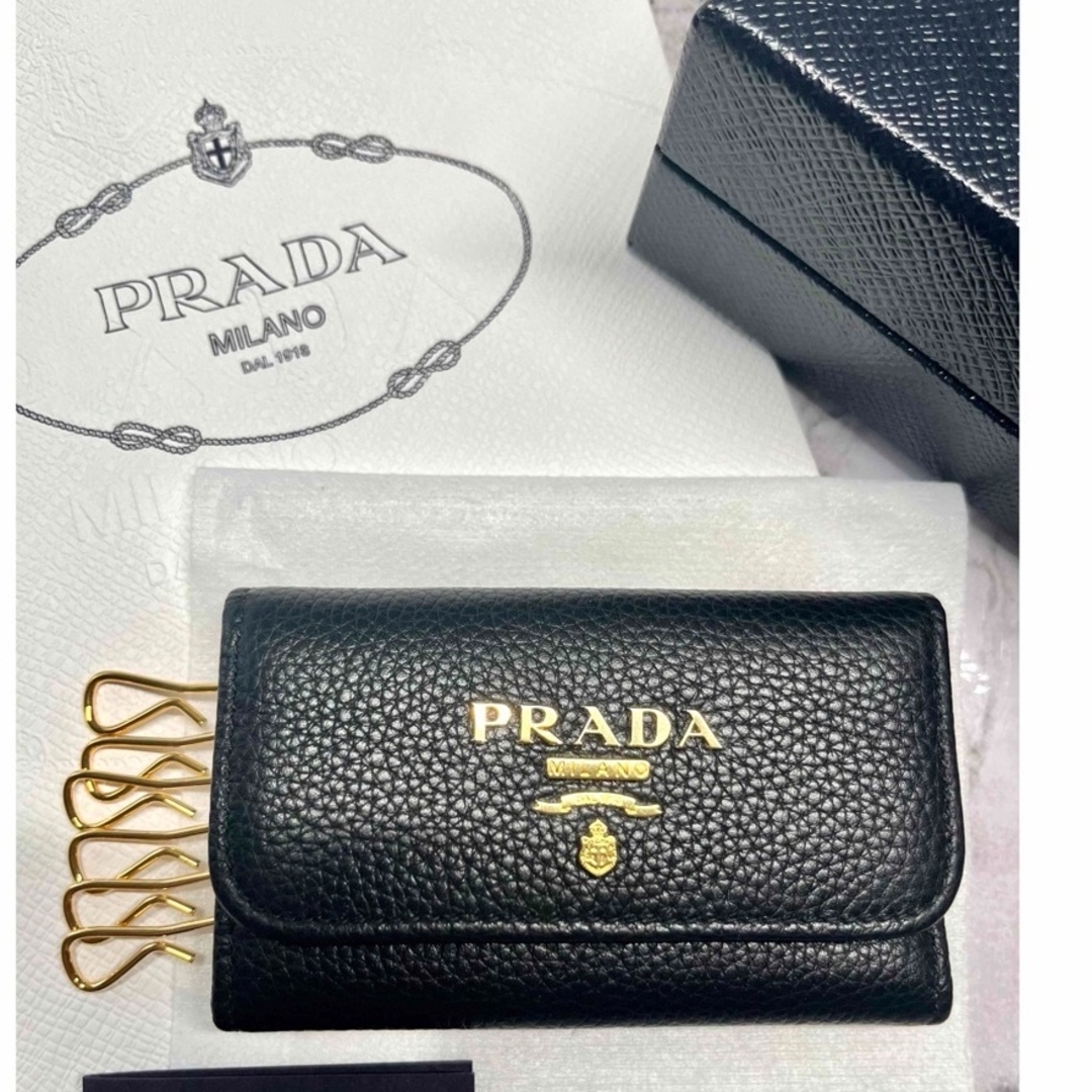 【良品】PRADA パイソン キーケース 匿名配送❤︎ 未使用】PRADAキーケース (完全】新品未使用 PRADA キーケース)
