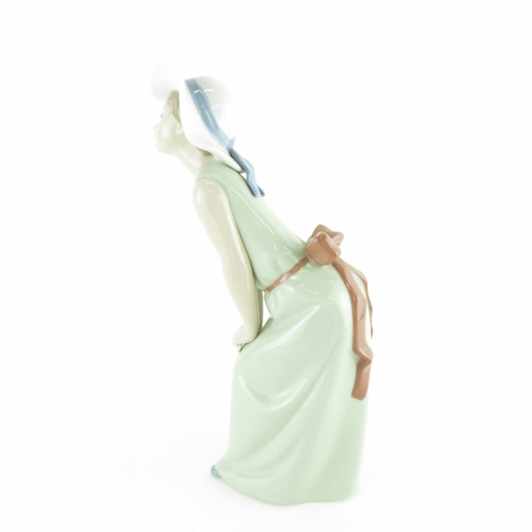 美品 LLADRO リヤドロ 5009「鏡の前で（若草色の少女