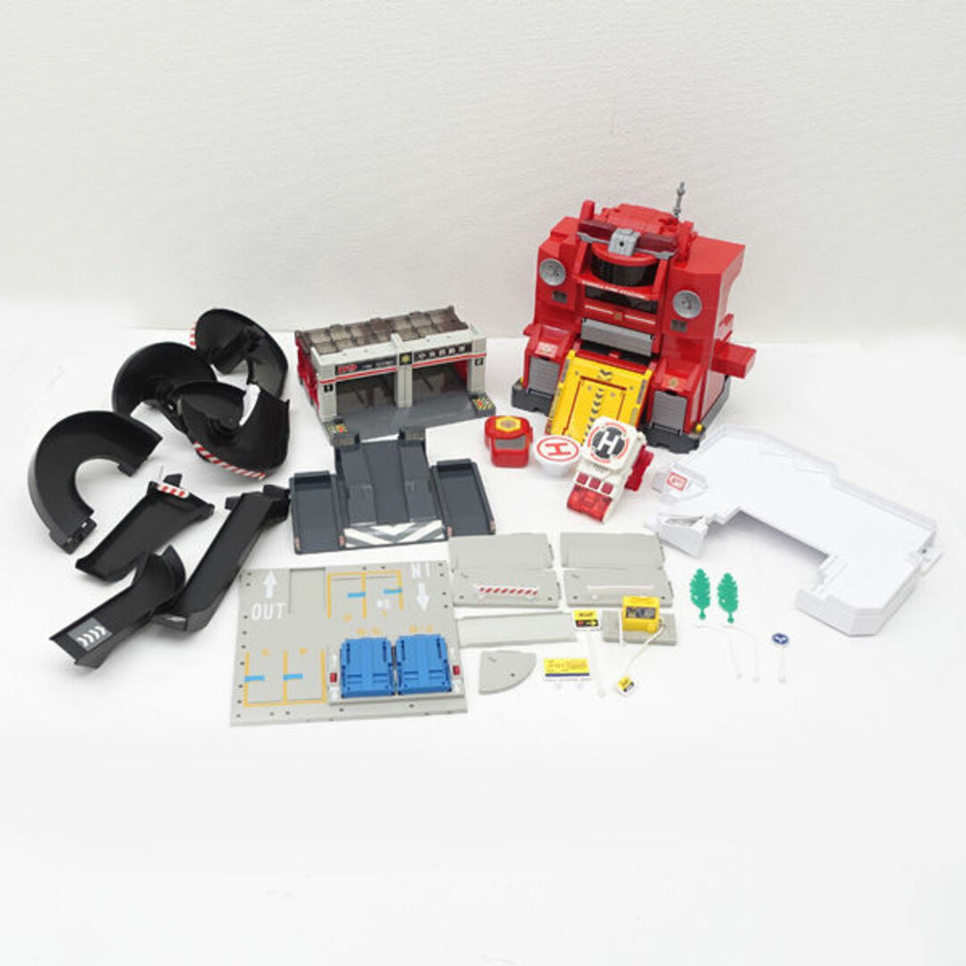 TAKARATOMY □トミカ 変形ファイヤーステーション 子供用品 TAKARATOMY □トミカ 変形ファイヤーステーション 子供用品