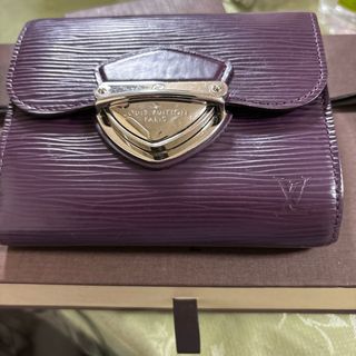 ルイヴィトンエピカシスパープル三つ折り財布1点限り ルイヴィトンエピカシスパープル三つ折り財布1点限り