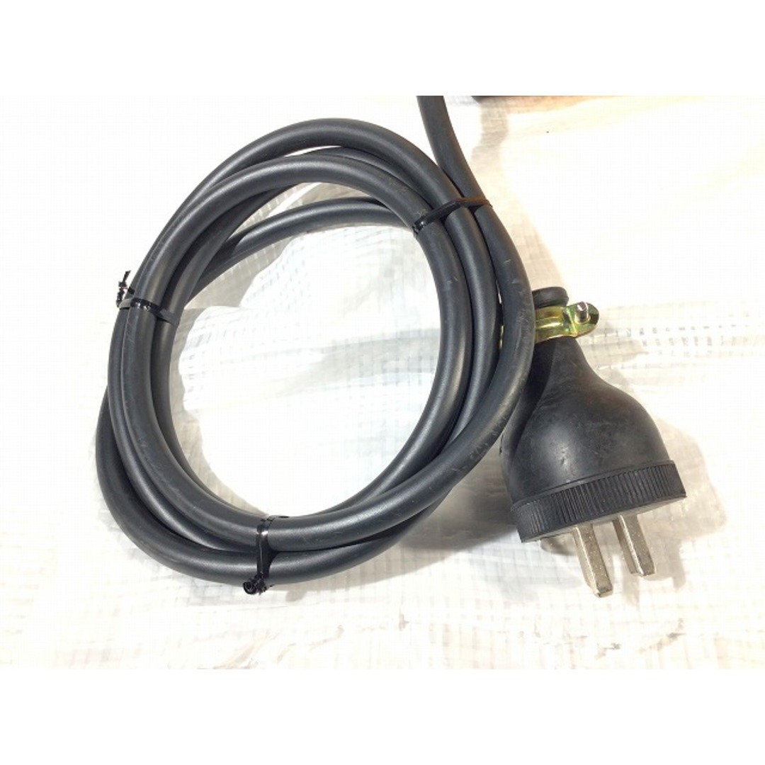☆美品☆HATAYA ハタヤ トランス HLV-02A型 昇降圧兼用型 200V ☆美品☆HATAYA ハタヤ トランス HLV-02A型 昇降圧兼用型 200V