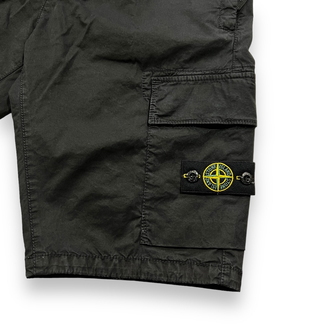 STONE ISLAND カーゴハーフパンツ ブラック 14Y STONE ISLAND カーゴハーフパンツ ブラック 14Y