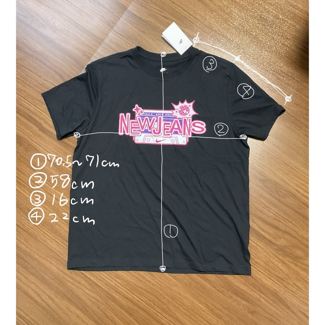 日本入手不可】newjeans x nike コラボTシャツ 日本入手不可】newjeans x nike コラボTシャツ