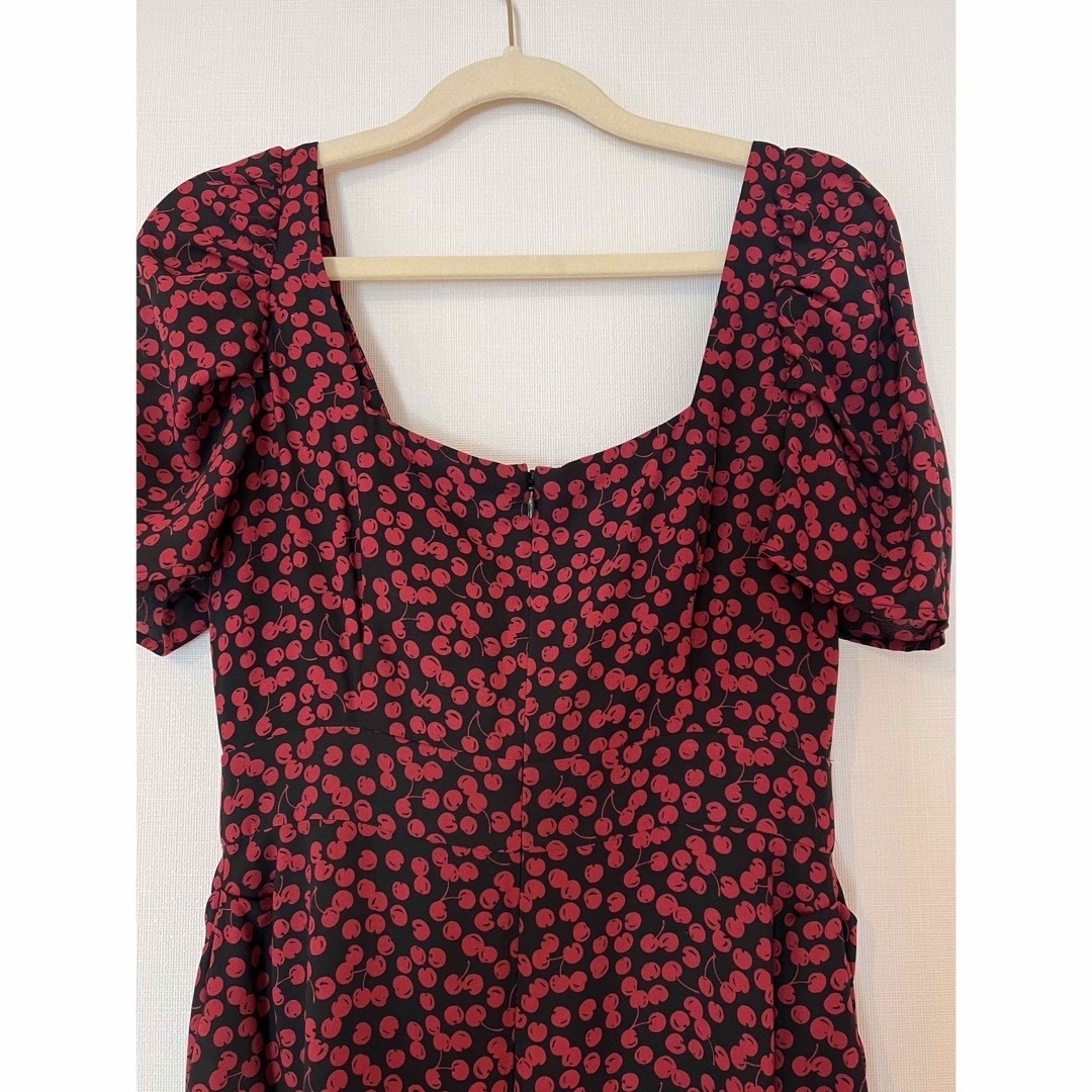 Her lip to - Cherry Pattern Cache-Coeur One-Pieceの通販 by Her lip to - Cherry Pattern Cache-Coeur One-Pieceの通販 by
