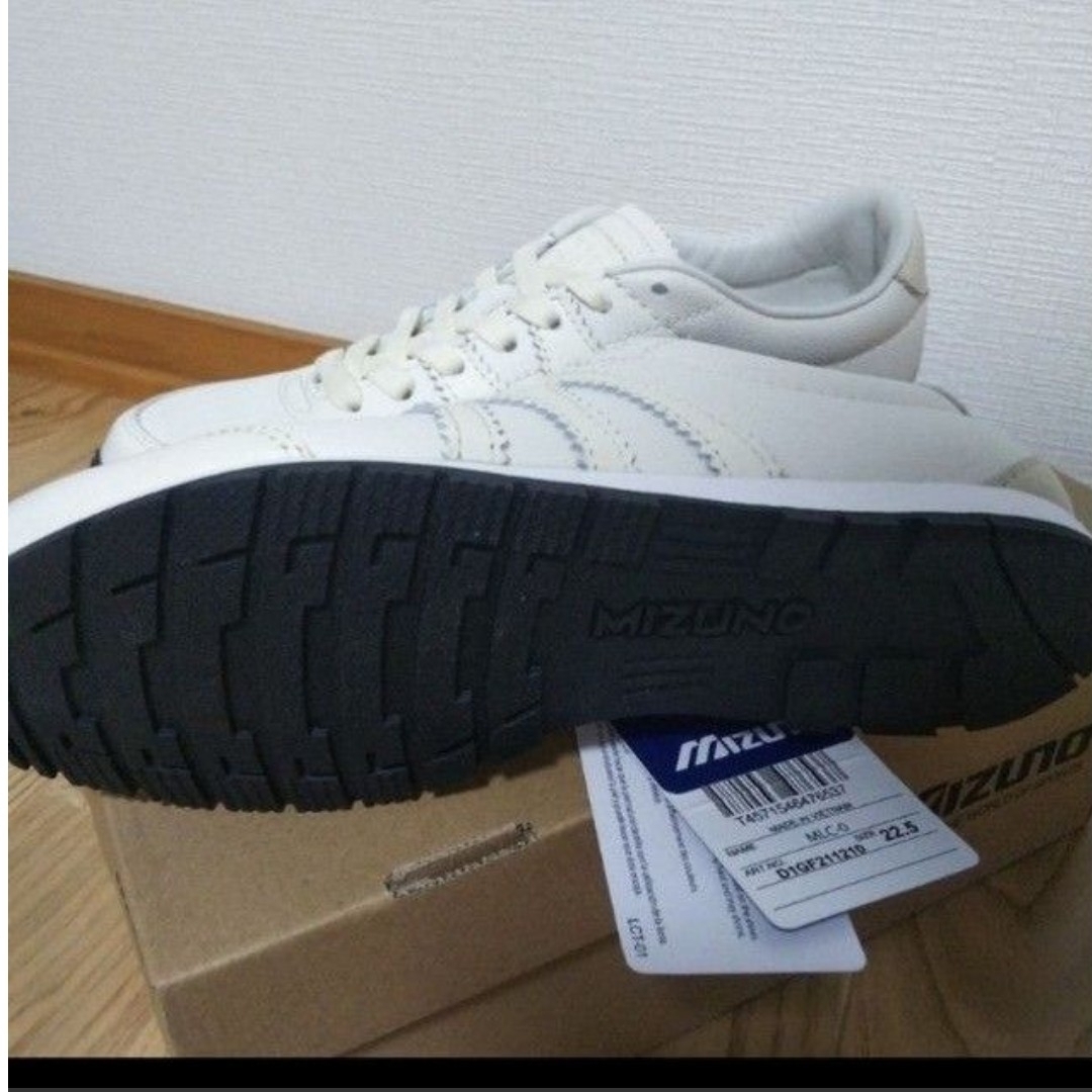 新品11000円☆mizunoミズノ スニーカー D1GF211210 クリーム 靴 新品11000円☆mizunoミズノ スニーカー D1GF211210 クリーム 靴