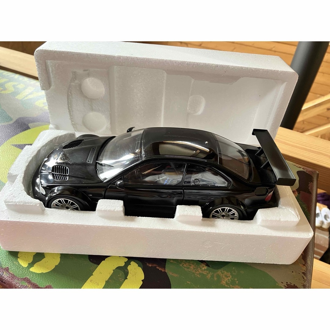 必見】ミニチャンプス製BMW M3 GTR 1/18メタルモデルカーの通販 必見】ミニチャンプス製BMW M3 GTR 1/18メタルモデルカーの通販