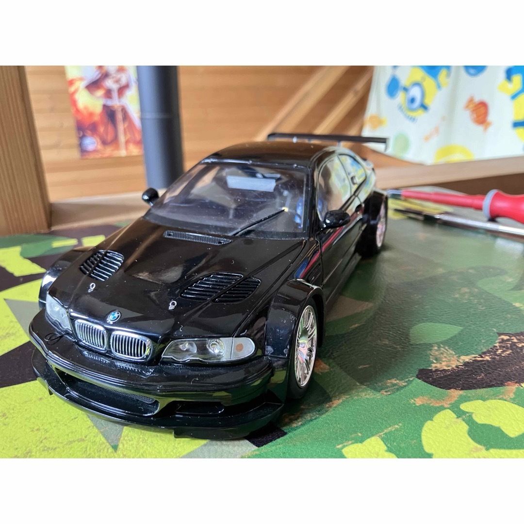 必見】ミニチャンプス製BMW M3 GTR 1/18メタルモデルカーの通販 必見】ミニチャンプス製BMW M3 GTR 1/18メタルモデルカーの通販