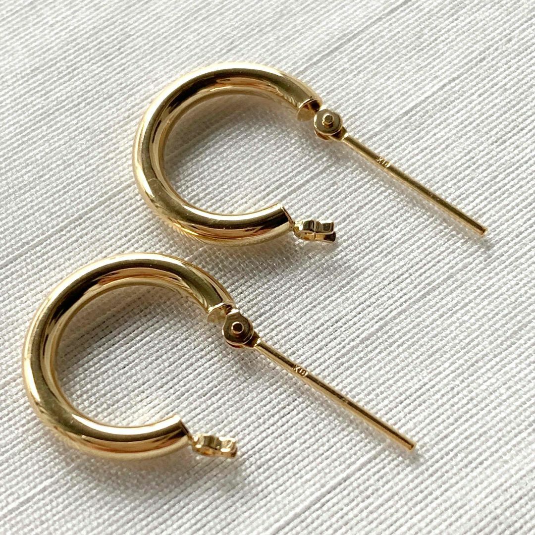 再入荷♪ 18金【2×13mm 定番フープピアス】イエローゴールド 刻印入新品！