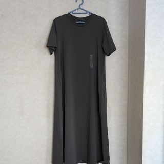ユニクロ(UNIQLO)のUNIQLO★ワンピースＭサイズ(ロングワンピース/マキシワンピース)