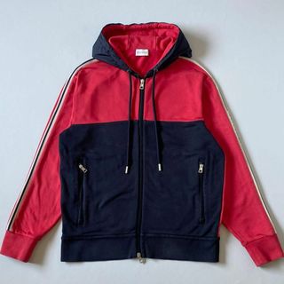MONCLER(パーカー ・ レッド/赤色系)のフリマアイテム一覧 MONCLER(パーカー ・ レッド/赤色系)のフリマアイテム一覧