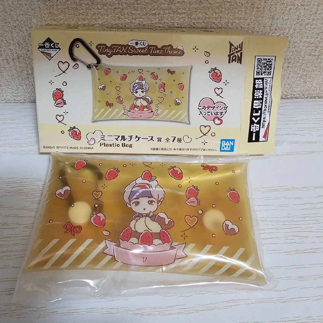 防弾少年団(BTS)(ボウダンショウネンダン)のBTS Tiny TAN ミニマルチケース V エンタメ/ホビーのタレントグッズ(アイドルグッズ)の商品写真