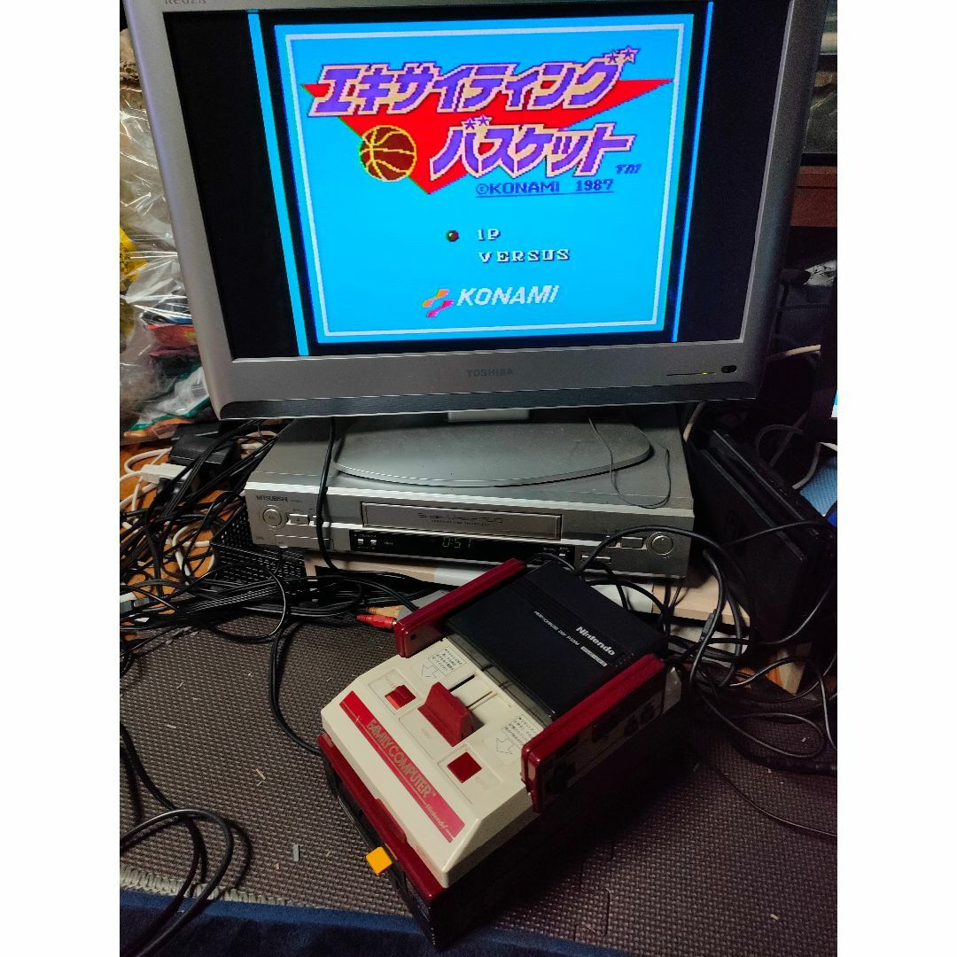 任天堂 - 四角ボタン 初期型ファミコン ディスクシステム 任天堂 - 四角ボタン 初期型ファミコン ディスクシステム