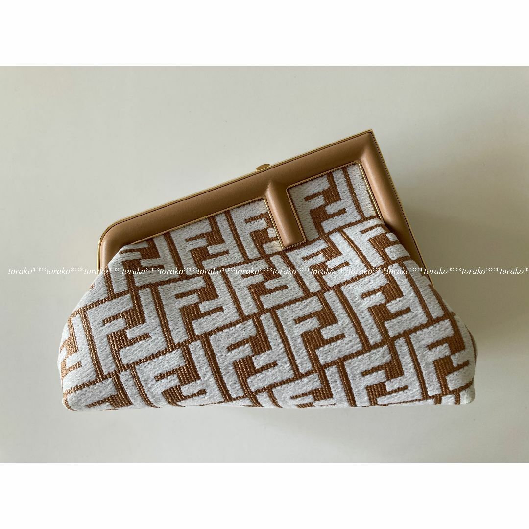 FENDI - 新品 FENDI フェンディ ファースト スモール ショルダー