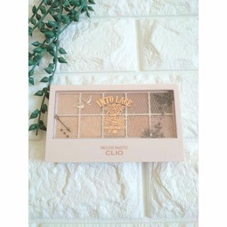 クリオ(CLIO)の美品 人気カラー CLIO PROEYEPALETTE 08 INTO LACE(アイシャドウ)
