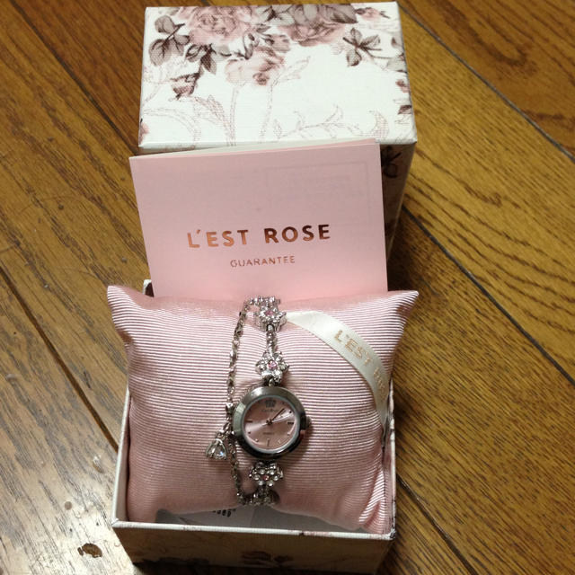 L'EST ROSE(レストローズ)のなみじょん様♡20日までお取り置き♡ レディースのファッション小物(腕時計)の商品写真