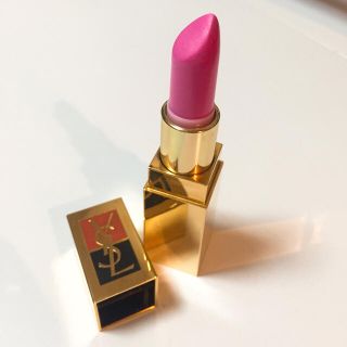 イヴサンローランボーテ(Yves Saint Laurent Beaute)のイヴサンローラン　ルージュ  ピンク(口紅)