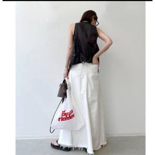 L'Appartement DEUXIEME CLASSE(フレア ・ ロングスカート)の L'Appartement DEUXIEME CLASSE(フレア ・ ロングスカート)の