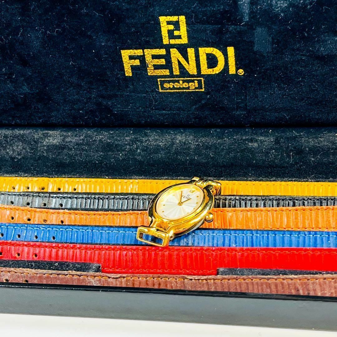 ケース付き】i259 FENDI フェンディ オロロジ 640L ゴールド