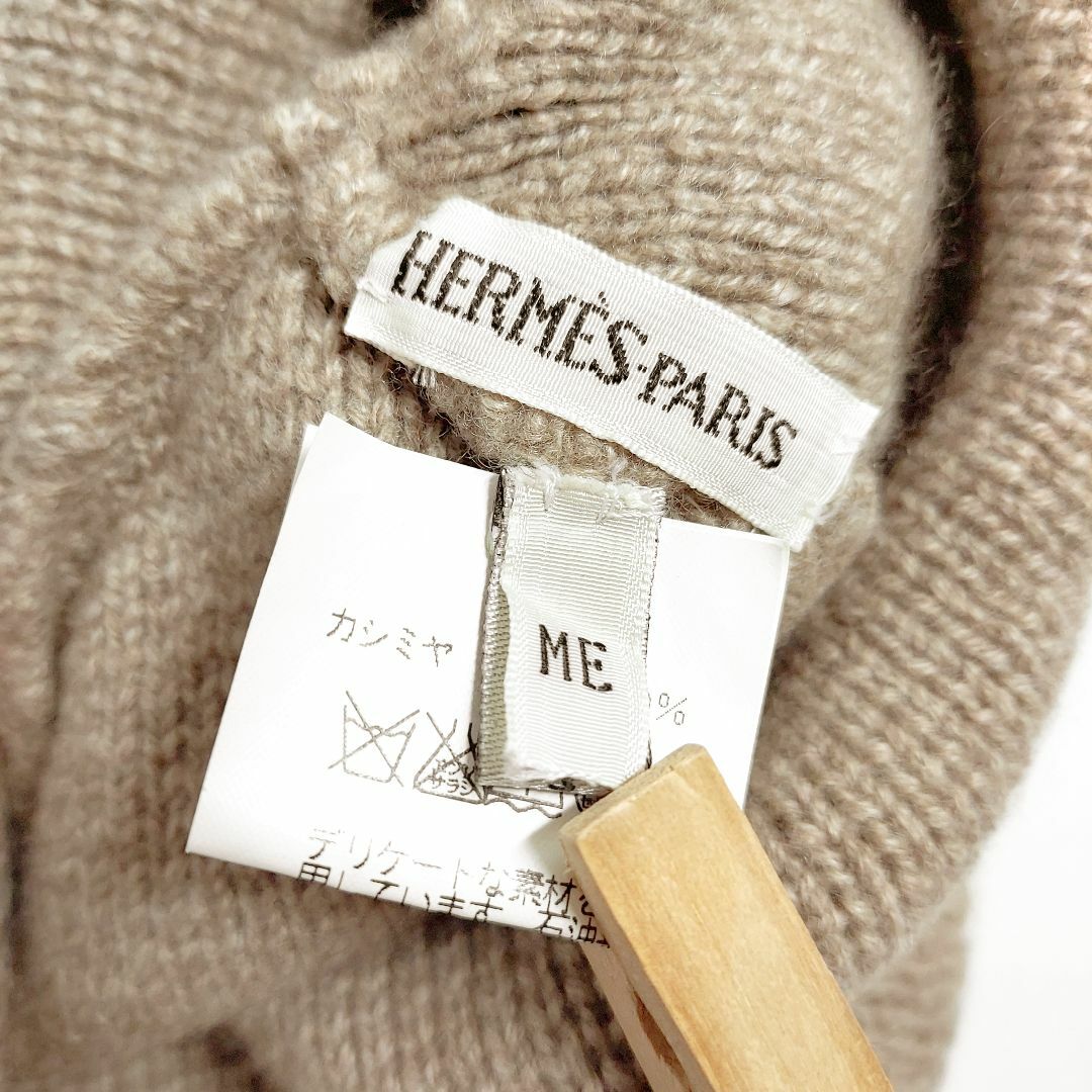 HERMES - 新品 HERMES✨エルメス Hロゴ カシミヤ100% ニット帽 HERMES - 新品 HERMES✨エルメス Hロゴ カシミヤ100% ニット帽
