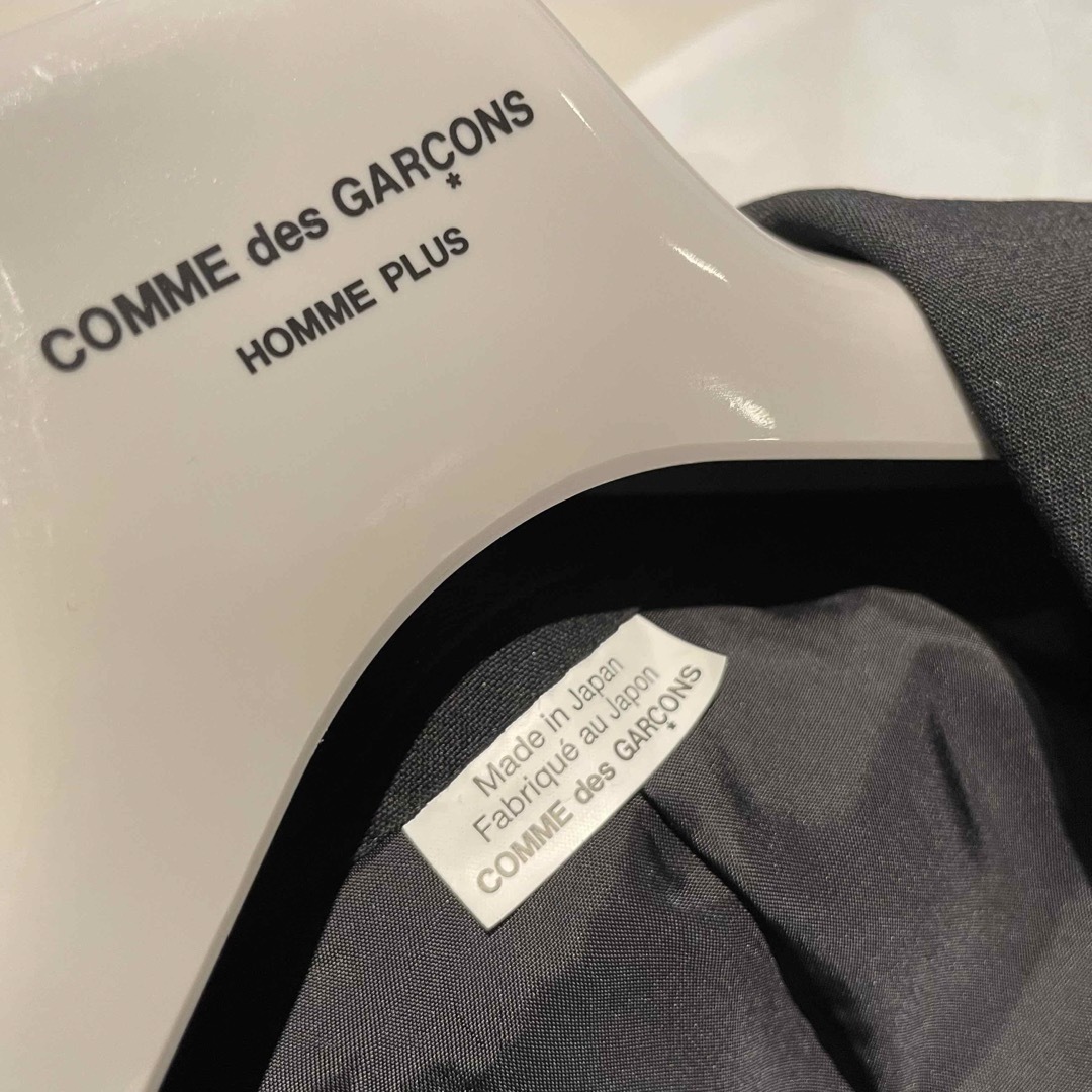 COMME des GARCONS HOMME PLUS - COMME DES GARCONS HOMME PLUS COMME des GARCONS HOMME PLUS - COMME DES GARCONS HOMME PLUS