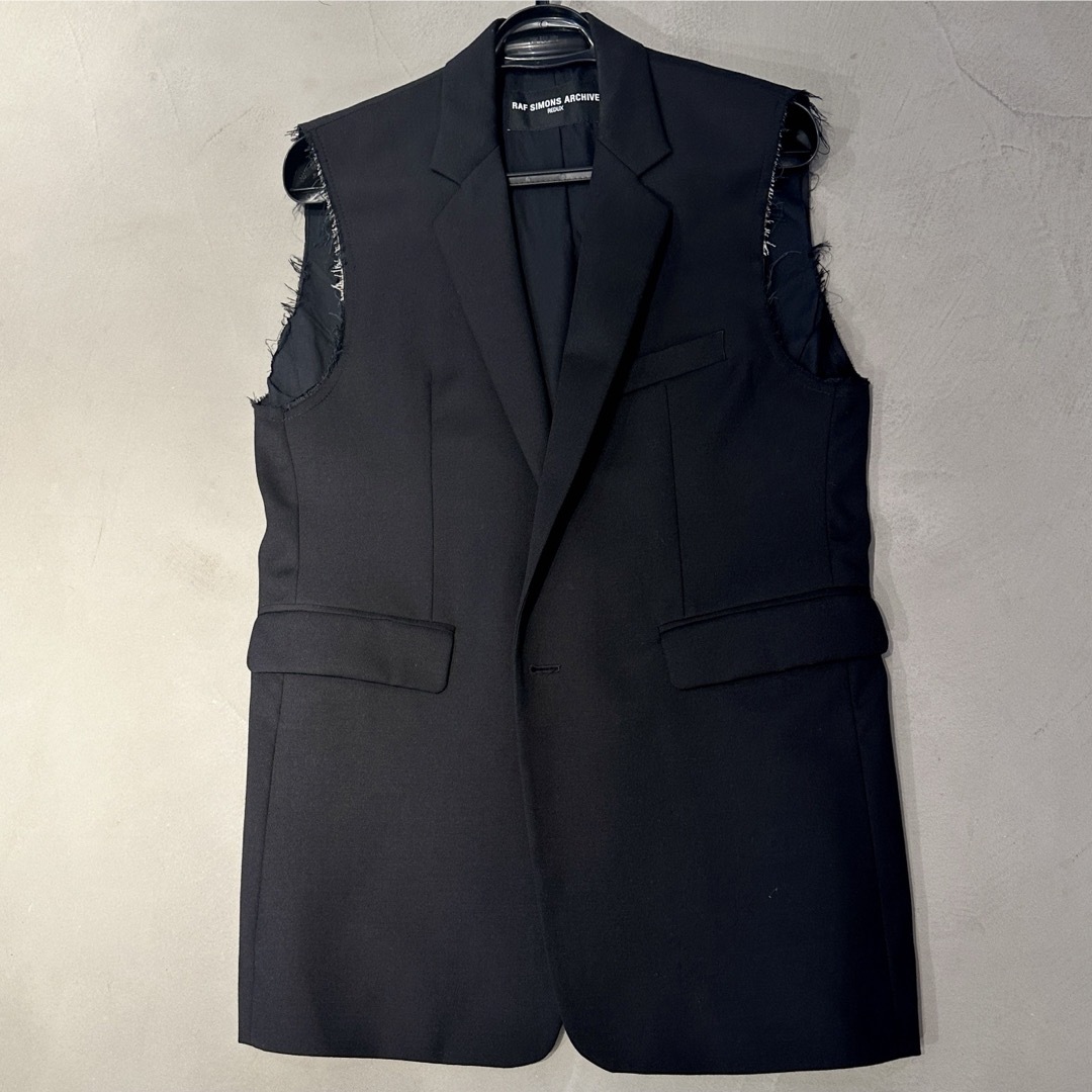 RAF SIMONS - RAF SIMONS ベストの通販 by さーちゃん's shop RAF SIMONS - RAF SIMONS ベストの通販 by さーちゃん's shop