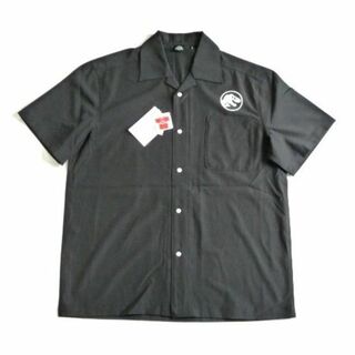 新品 ジュラシックパーク バックロゴ シャツ 黒 半袖シャツ メンズ LL XL(シャツ)
