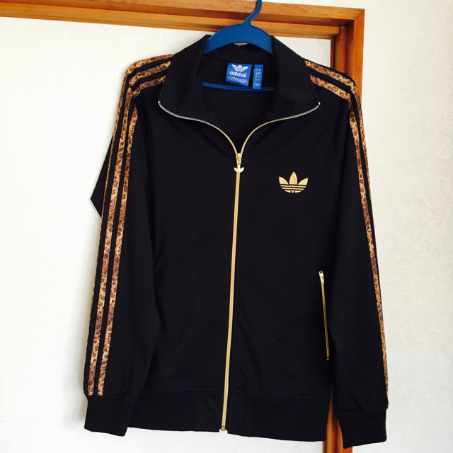 Adidas アディダス Adidas オリジナルス レオパード 豹柄 ジャージ上のみ 美品の通販 By Momoka ショップ アディダス ならラクマ