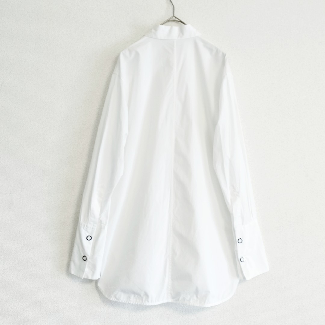CINOH(チノ)の美品 CINOH チノ リングドットシャツ ドレスシャツ 白 38 レディースのトップス(シャツ/ブラウス(長袖/七分))の商品写真
