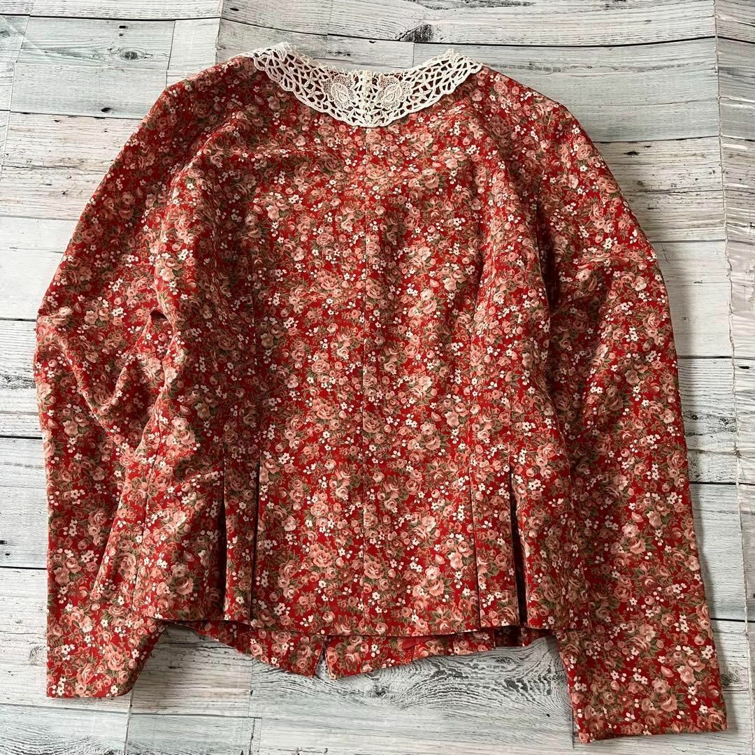 VINTAGE - 昭和レトロ花柄刺繍襟ブラウス小花柄ガーリーデザイン VINTAGE - 昭和レトロ花柄刺繍襟ブラウス小花柄ガーリーデザイン