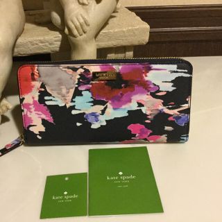 ケイトスペードニューヨーク(kate spade new york)の新品☆ kate spade ☆フラワーPラウンド長財布☆1週間限定SALE❣️(財布)