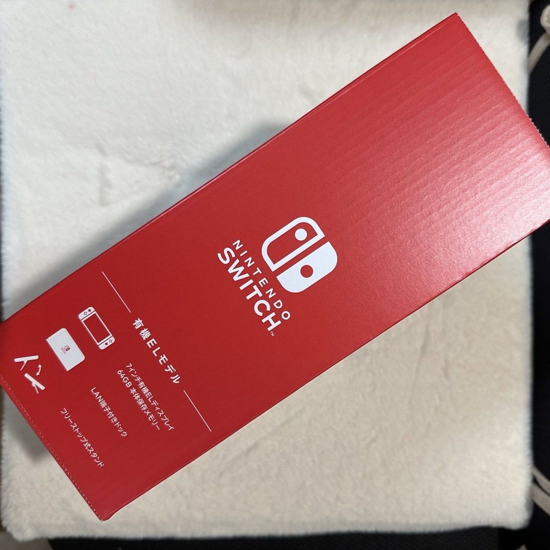 Nintendo Switch(有機ELモデル) ホワイト Nintendo Switch(有機ELモデル) ホワイト