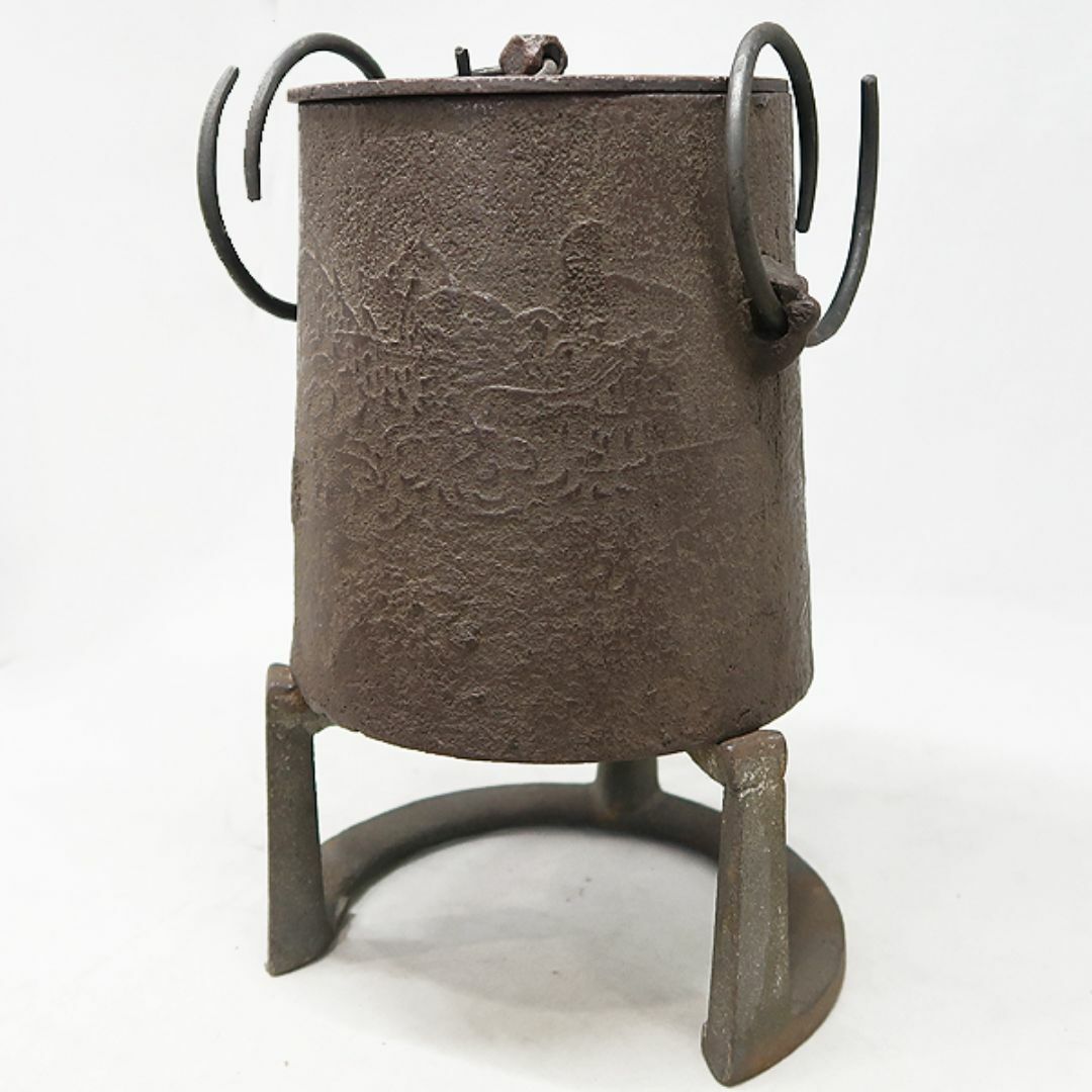 茶道具 雲龍釜 皆口筒釜 筒釜 茶釜 風炉 風炉釜 鉄釜 + 五徳 茶道具 雲龍釜 皆口筒釜 筒釜 茶釜 風炉 風炉釜 鉄釜 + 五徳