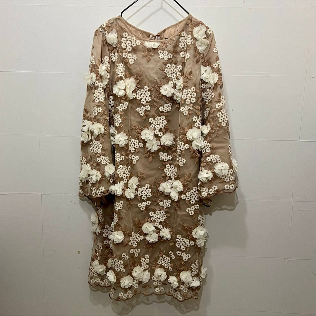 MARY D`ALOIA 刺繍ドレス パープルピンクフラワー 結婚式 イタリア製 MARY D`ALOIA 刺繍ドレス パープルピンクフラワー 結婚式 イタリア製