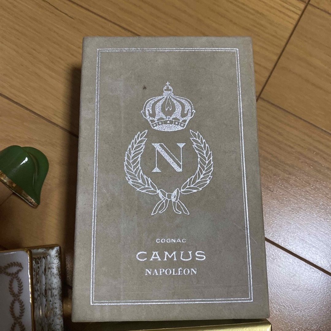 未開封】CAMUS ナポレオンブック 白 陶器 シルバー ホワイトの 未開封】CAMUS ナポレオンブック 白 陶器 シルバー ホワイトの