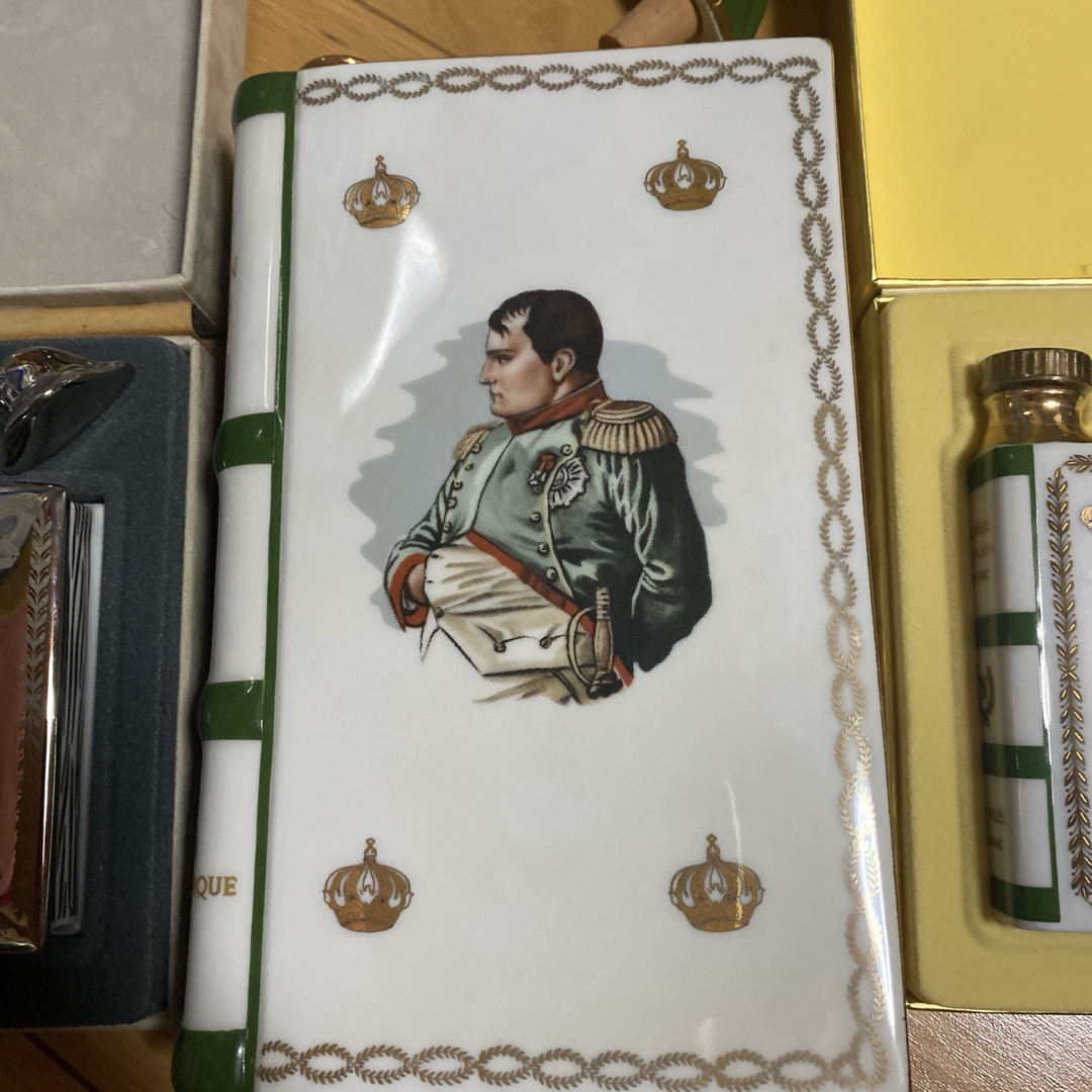 未開封】CAMUS ナポレオンブック 白 陶器 シルバー ホワイトの 未開封】CAMUS ナポレオンブック 白 陶器 シルバー ホワイトの